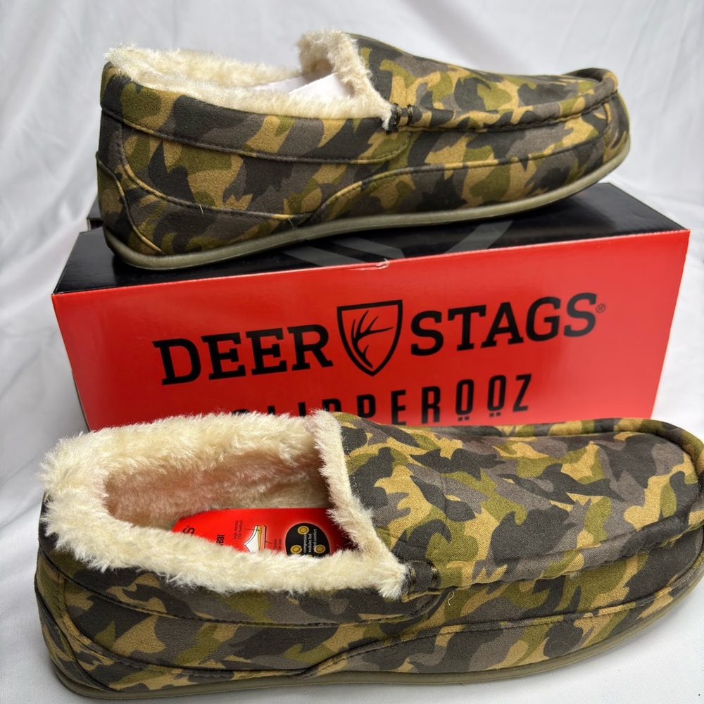 NWT Deer Stags Men's Camouflage Loafers size 9